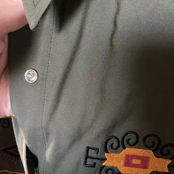 Authentic Vintage Western Button-Up - Picture 3 of 4